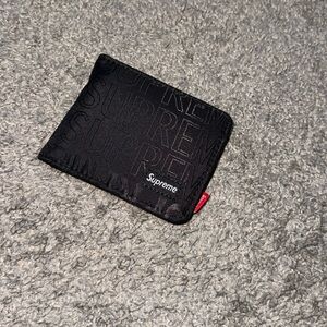 Supreme wallet